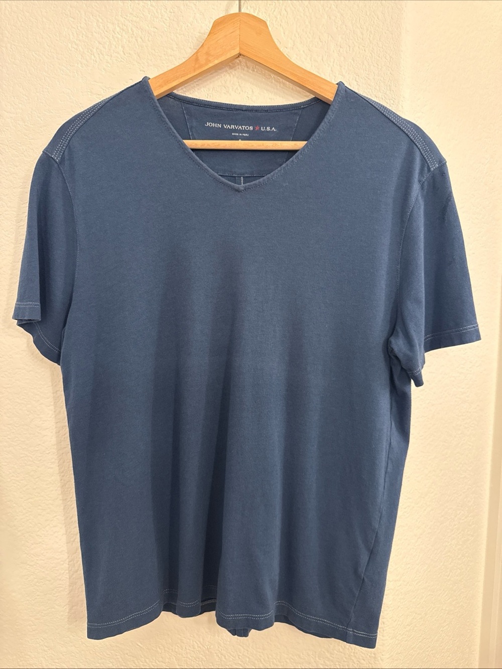 John Varvatos Blue V-Neck T-Shirt Men’s Small